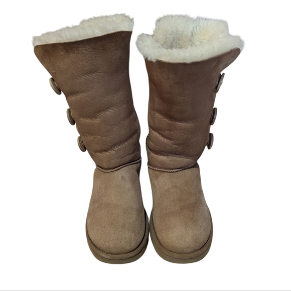 UGG Australia Bailey Button Triplet II Tall Boots 6 Chestnut Super Soft - Picture 7 of 10